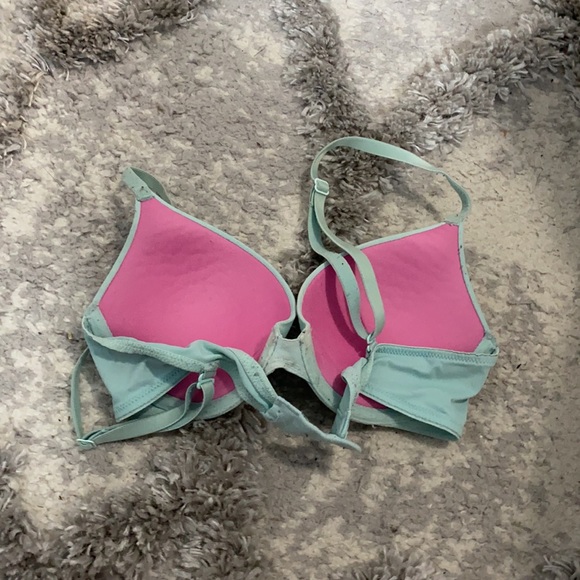 Victoria’s Secret bra - Picture 2 of 2